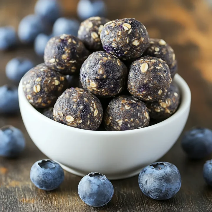 Blueberry Cheesecake Protein Bites: A Delicious and Nutritious Treat