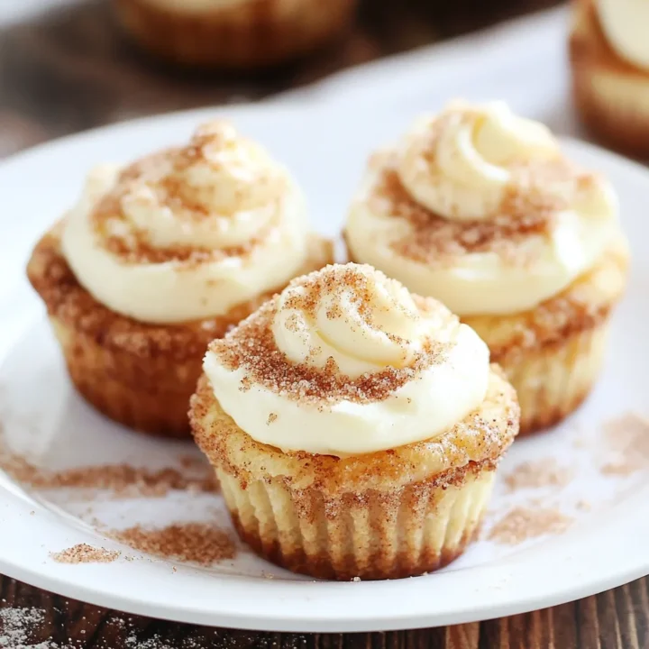 Easy Cream Cheese Cinnamon Cups